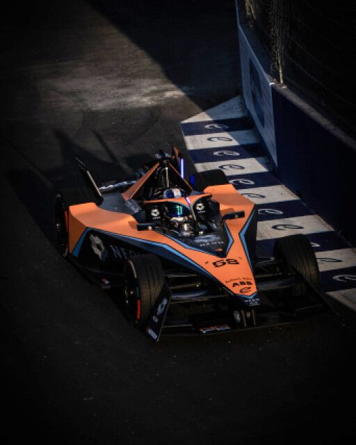 McLaren 04